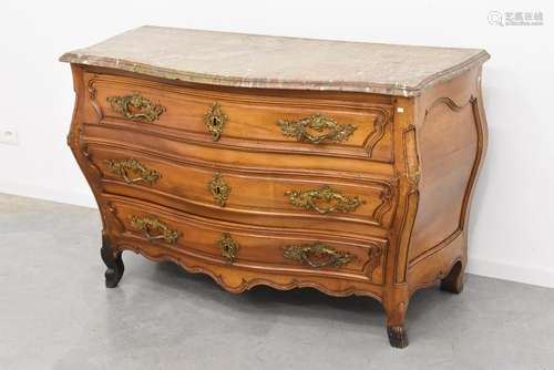 Commode tombeau d'époque Louis XV en noyer clair s…