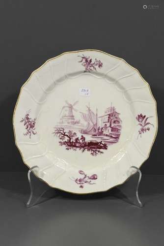 Assiette en porcelaine de Tournai, décor de paysag…