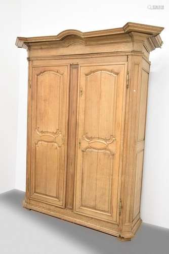 Armoire namuroise en chêne 18ème (Ht 250 x 155 x 5…