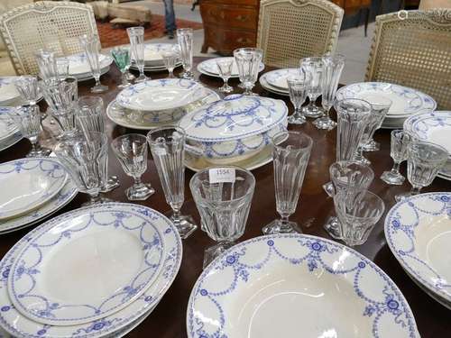 Lot de +/ 34 verres en cristal Val St Lambert Poni…