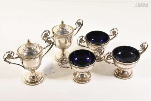 Garniture de table en argent (5 pièces)