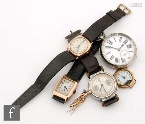 Two 9ct hallmarked mid 20th Century gentleman's wrist watches, each to a leather strap with a IPI