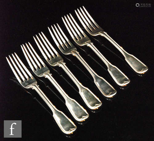 A hallmarked silver composed set of six fiddle and thread dinner forks, total weight 16.5oz,