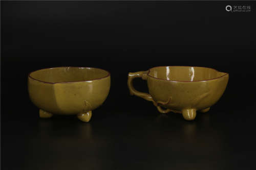 A PAIR OF YELLOW GLAZED YIXING BRUSH WASHERS, MIDDLE QING DYNASTY