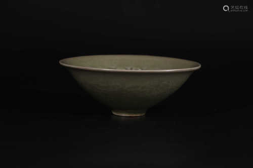 A CHINESE YAOZHOU CELADON TEA CUP, SONG DYNASTY