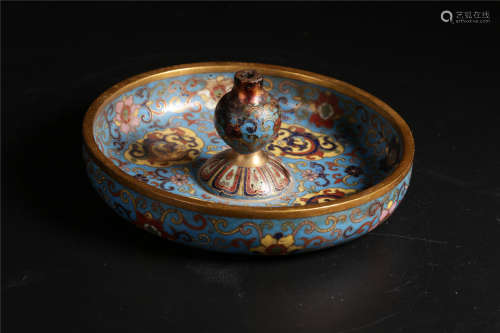 A CHINESE CLOISONNE ENAMEL INCENSE HOLDER, QING DYNASTY, QIANLONG MARK AND PERIOD