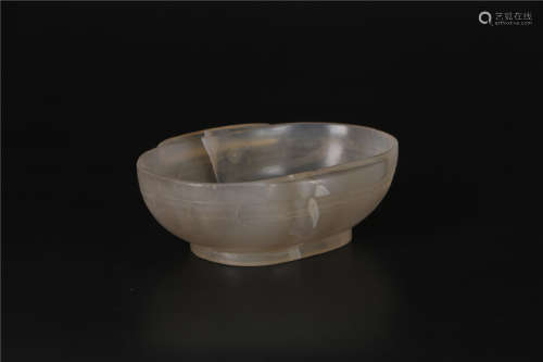 A CHINESE AGATE WINE CUP, QING DYNASTY, QIANLONG PERIOD