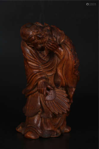 A CHINESE CARVED BAMBOO FIGURE OF ZHONG KUI, QING DYNASTY