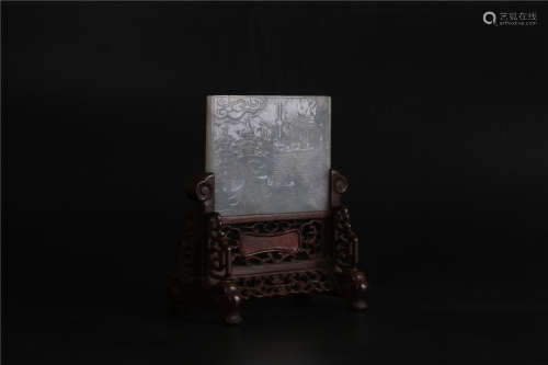 A FINE CHINESE CARVED JADEITE TABLE SCREEN, QING DYNASTY