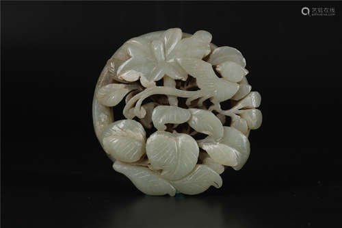 A CHINESE FINE WHITE JADE PENDANT, YUAN DYNASTY