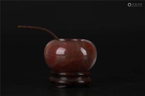 A CHINESE AGATE WATER POT WITH ORIGIN WOOD BASE, QING DYNASTY, QIANLONG PERIOD