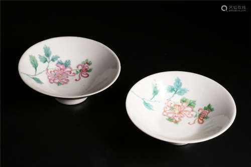 A PAIR OF CHINESE FAMILLE ROSE GLAZED TEA CUP, QING DYNASTY