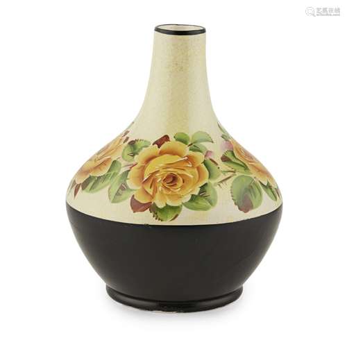 A WEMYSS WARE VASE 'YELLOW ROSES' PATTERN, EARLY 20TH CENTURY of squat ovoid form, the yellow