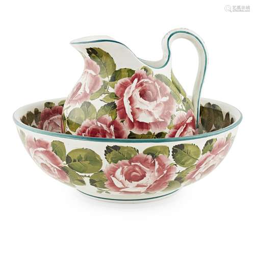 A LARGE WEMYSS WARE EWER AND BASIN 'CABBAGE ROSES' PATTERN, EARLY 20TH CENTURY decorated by Joe