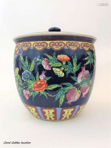 Chinese porcelain pot