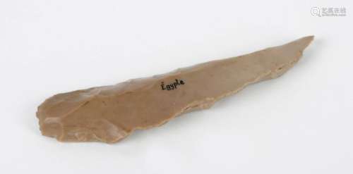 Grand couteau en silex. Egypte, époque prédynastiq…