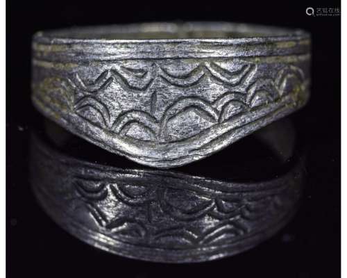 MEDIEVAL SILVER DECORATED ARCHERS PENDANT RING