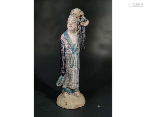 CHINESE MING DYNASTY ATTENDANT FIGURINE