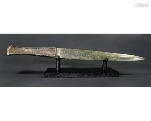 BRONZE AGE SWORD WITH HANDLE