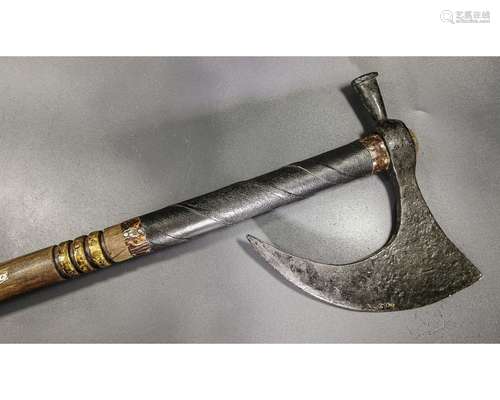 VIKING IRON DANISH AXEHEAD WITH HANDLE