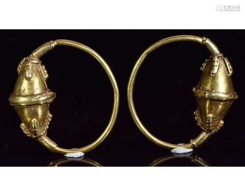 PAIR OF VIKING GOLD EARRINGS