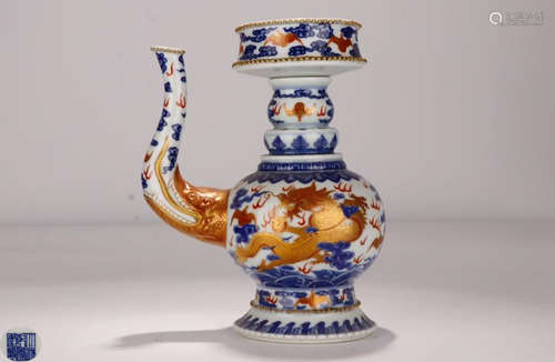 A QIANLONG MARK BLUE & WHITE TEAPOT WITH GOLD PATTERNS