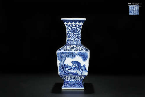 QIANLONG MARK BLUE&WHITE SQUARE VASE