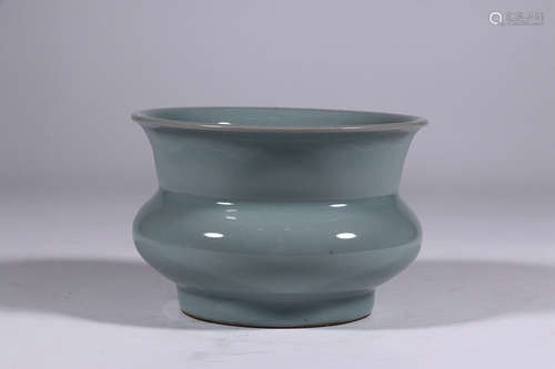 CELADON GLAZE VESSEL