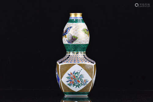 JAPANESE KUTANIYAKI ENAMEL VASE