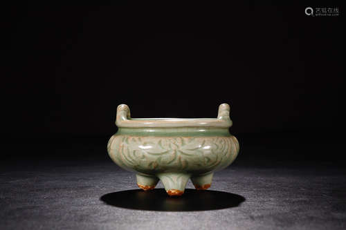 LONGQUAN TRIPOD CENSER