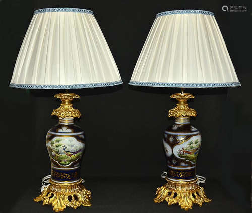 FRENCH PORCELAIN TABLE LAMP