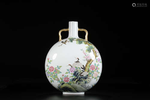 QIANLONG MARK FAMILLE ROSE MOON BOTTLE