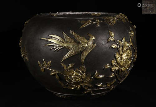 A PARTIAL  GILT BRONZE FLOWER& BIRD PATTERN CARVED  CENSER