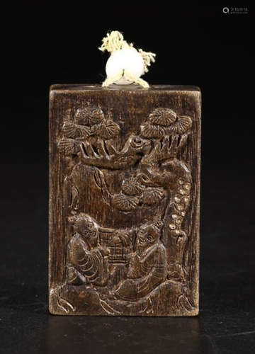 A CHENXIANG WOOD PENDANT WITH CHARACTER STORY PATTERN