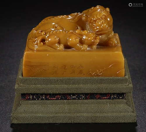 A TIANHUANG STONE LIONS CARVED  SQUARE SEAL