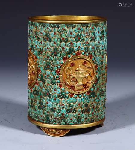 QIANLONG NIAN ZHI MARK COPPER GILT EMBEDDED TURQUOISE BA BAO PATTERN PEN HOLDER