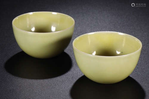 DAMING CHENGHUA NIAN ZHI MARK LOMEN YELLOW  GLAZE CUP FOR 2