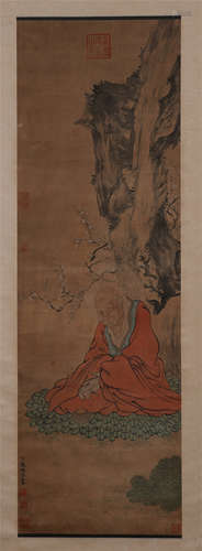 CHINESE SCROLL PAINTING OF SEATED LOHAN IN MOUNTAIN