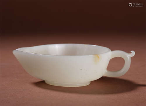 CHINESE WHITE JADE PEACH HANDLED CUP