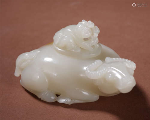 CHINESE WHITE JADE LIDDED OX WATER POT