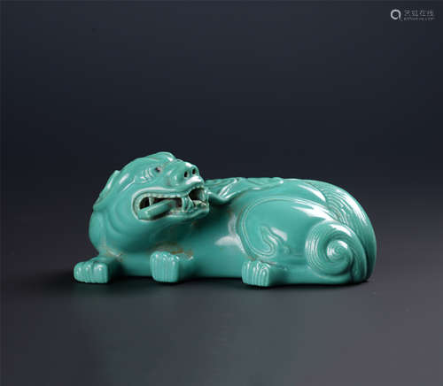 CHINESE TURQUOISE COUCHING BEAST