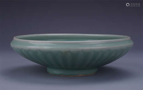 CHINESE PORCELAIN CELADON GLAZE BOWL