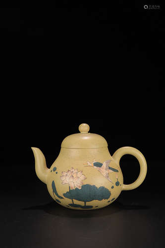 DUAN NI LOTUS TEAPOT IN PEAR SHAPE