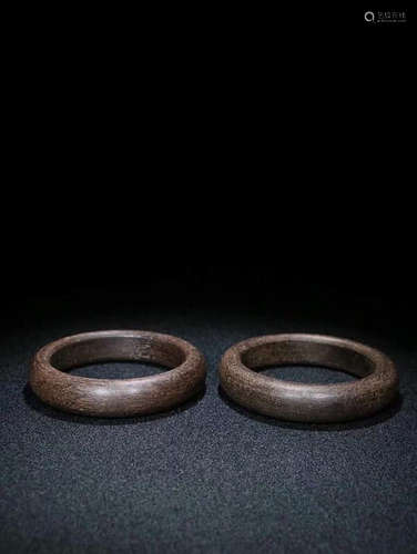 CHENXIANG WOOD BANGLE IN PAIR