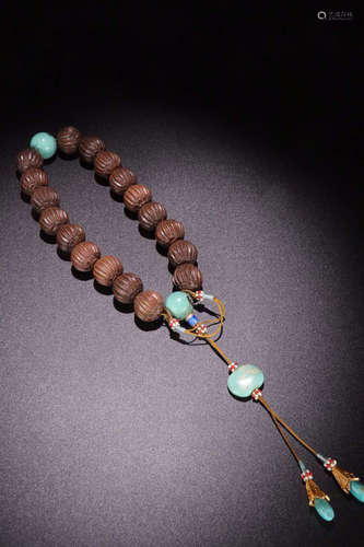 A CHENXIANG WOOD BRACELET OF 18 BEADS