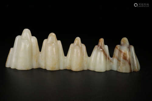 A HETIAN JADE BRUSH HOLDER OF MOUNTAIN SHAPED