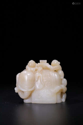 A HETIAN JADE ORNAMENT OF ELEPHANT&FIGURE SHAPED