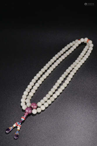 A HETIAN JADE ROSARY OF 108 BEADS