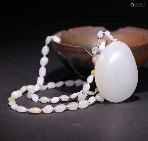 HETIAN JADE ORIGINAL STONE NECKLACE