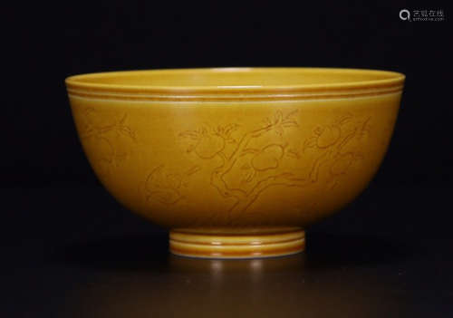 GUAN YAO YELLOW GLAZE CARVED PEACH PATTERN BOWL